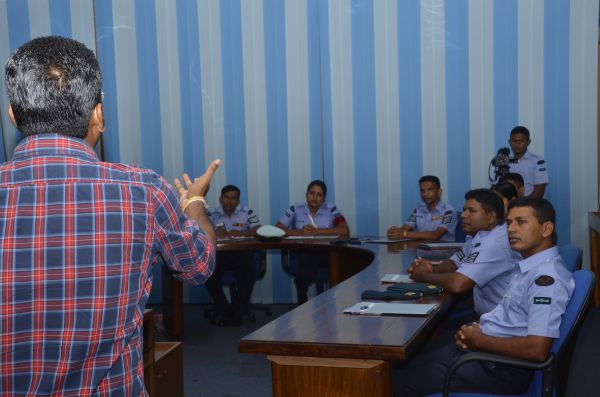 A Workshop for SLAF Comperes