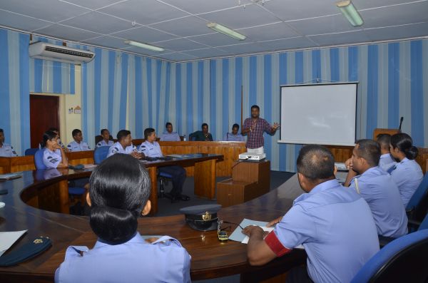A Workshop for SLAF Comperes