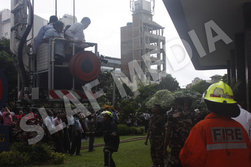 SLAF FIRE FIGHTගුවන් හමුදා ගිණි නිවීමේ ඒකකය ගිණි නිවීමේ පුහුණු සරඹයක් සාර්ථකව නිමකරයි SLAF FIRE FIGHTගුවන් හමුදා ගිණි නිවීමේ ඒකකය ගිණි නිවීමේ පුහුණු සරඹයක් සාර්ථකව නිමකරයි