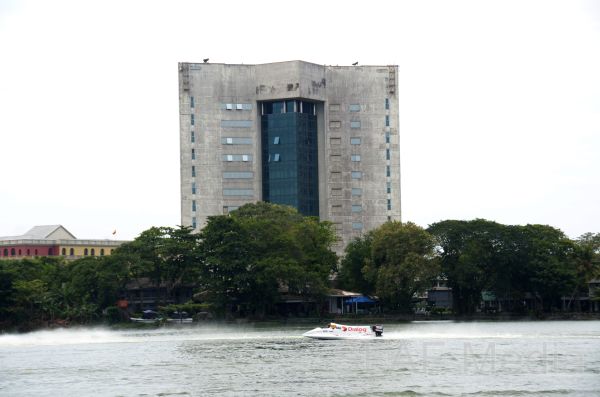 SRI LANKA AIR FORCE TAKES TO ‘SPEED’ ON THE WATER