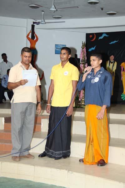 කොළඹ කදවුරේ බක් මහ උළෙල මහත් ඉහලින් කොළඹ කදවුරේ බක් මහ උළෙල මහත් ඉහලින්