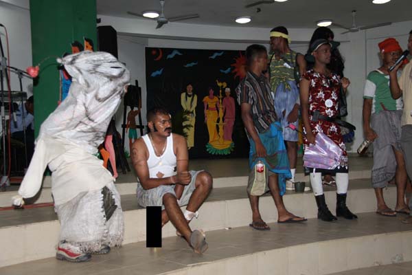 SLAF Station Colombo ‘Bak Maha Ulela’ 2010 SLAF Station Colombo ‘Bak Maha Ulela’ 2010
