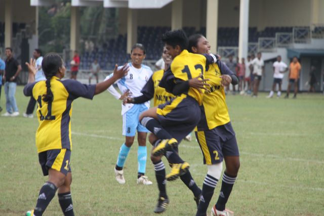 SLAF_Womens_Football Debut Performance