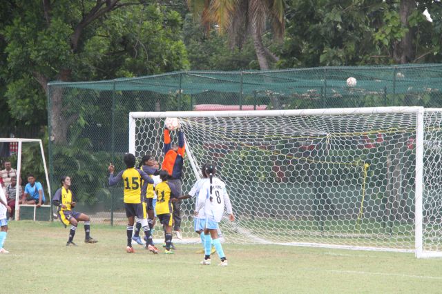 SLAF_Womens_Football Debut Performance