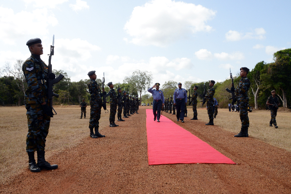 Commander Visits Sri Lanka Air Force Regiment Training School, Vanni