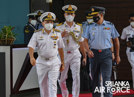 THE FLAG OFFICER COMMANDER - IN - CHIEF, SOUTHERN NAVAL COMMAND OF INDIAN NAVY CALLS ON THE COMMANDER OF THE SRI LANKA AIR FORC