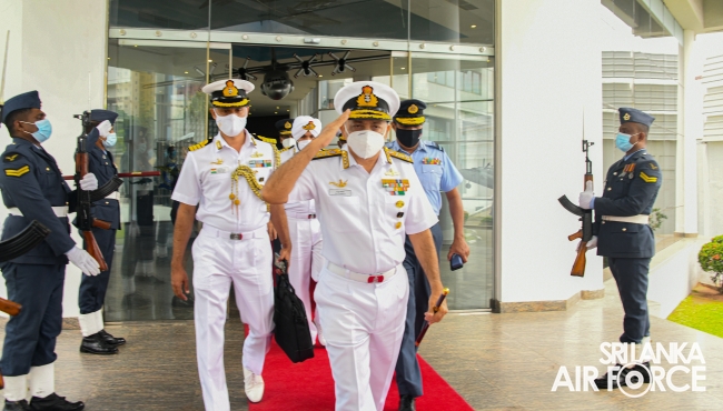THE FLAG OFFICER COMMANDER - IN - CHIEF, SOUTHERN NAVAL COMMAND OF INDIAN NAVY CALLS ON THE COMMANDER OF THE SRI LANKA AIR FORC