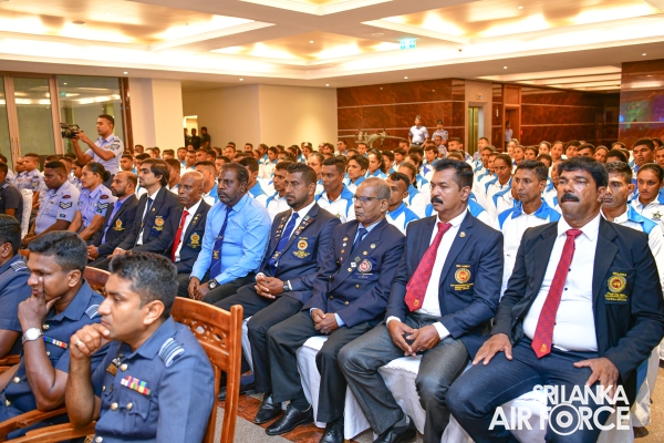 OUTSTANDING
SPORTS ACHIEVERS FELICITATED BY THE COMMANDER