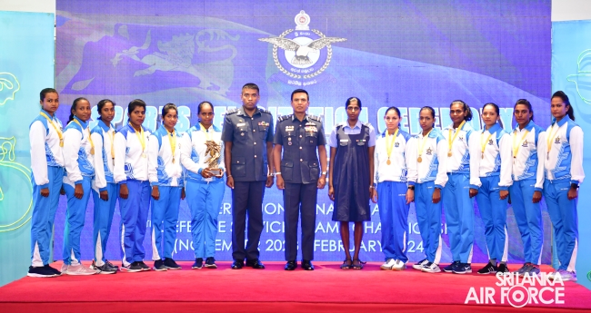 OUTSTANDING
SPORTS ACHIEVERS FELICITATED BY THE COMMANDER