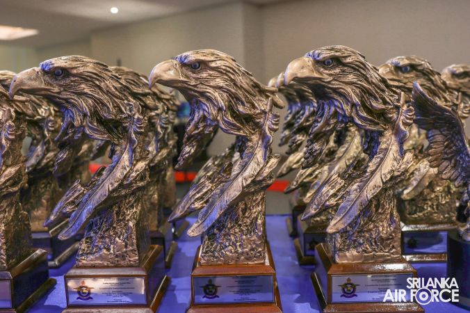 OUTSTANDING SPORTS ACHIEVERS FELICITATED BY THE AIR CHIEF