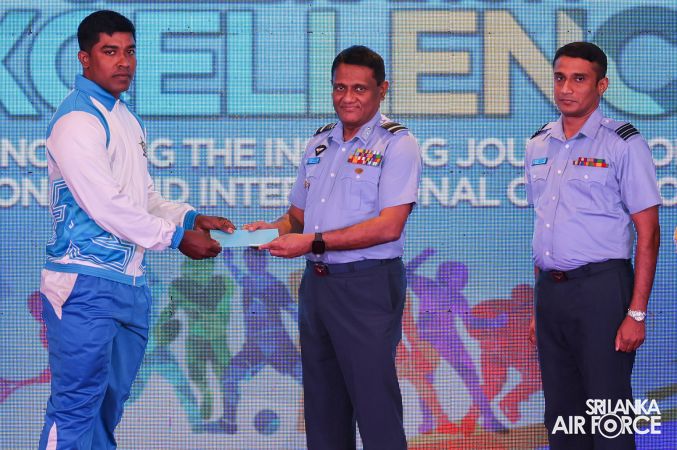 OUTSTANDING SPORTS ACHIEVERS FELICITATED BY THE AIR CHIEF
