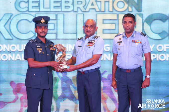 OUTSTANDING SPORTS ACHIEVERS FELICITATED BY THE AIR CHIEF