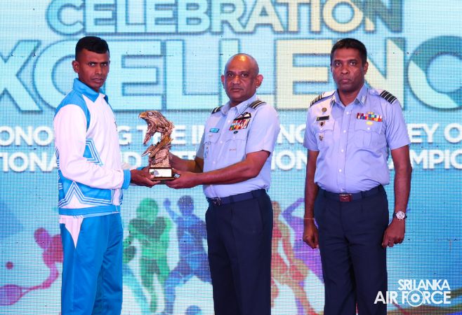 OUTSTANDING SPORTS ACHIEVERS FELICITATED BY THE AIR CHIEF