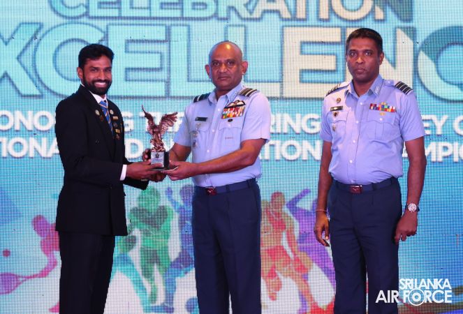 OUTSTANDING SPORTS ACHIEVERS FELICITATED BY THE AIR CHIEF