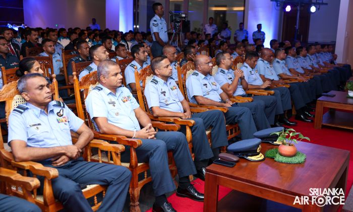 OUTSTANDING SPORTS ACHIEVERS FELICITATED BY THE AIR CHIEF