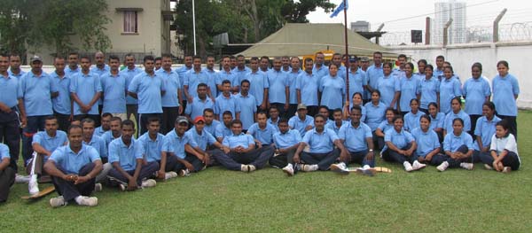 ශ්රි ලංකා ගුවන් හමුදව කොළඹ බළලත් නිළධාරි සහ සැරයන් නිවස්නයේ නිවාසන්තර ක්රිඩා උළෙල 2009 ශ්රි ලංකා ගුවන් හමුදව කොළඹ බළලත් නිළධාරි සහ සැරයන් නිවස්නයේ නිවාසන්තර ක්රිඩා උළෙල 2009