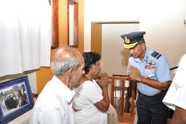 Monath Perera posthumously promoted to Squadron Leader