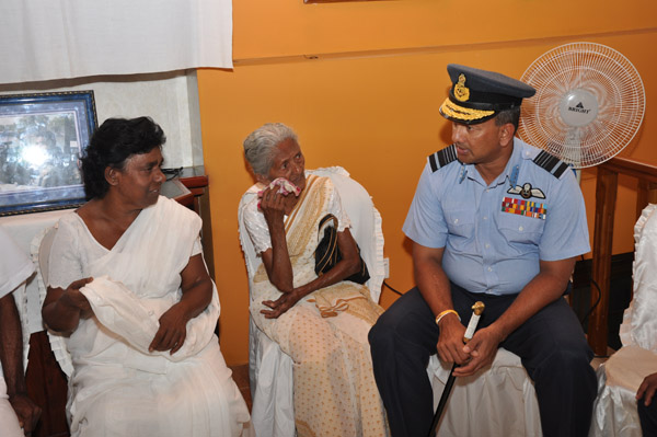 Monath Perera posthumously promoted to Squadron Leader
