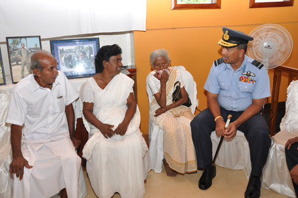 Monath Perera posthumously promoted to Squadron Leader