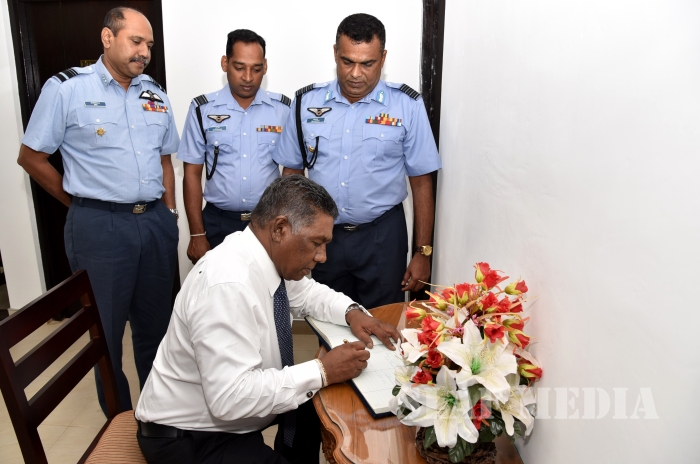 State Minister of Defence Visits SLAF Station Katukurunda