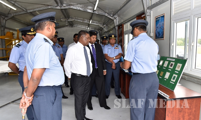 State Minister of Defence Visits SLAF Station Katukurunda