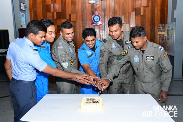 A
Heroic Journey of SUH 537 recorded 10,000 Flying Hours
