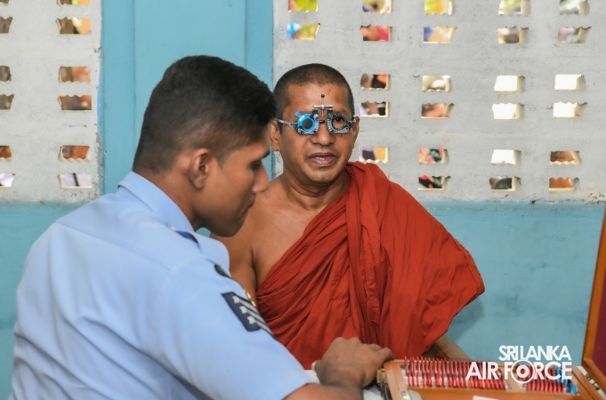 SLAF SEVA VANITHA UNIT ORGANIZES EYE CLINIC AT NAMAL POKUNA TEMPLE BENEFITING OVER 500 INDIVIDUALS