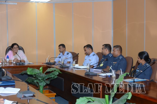 The Chairperson SLAF Seva Vanitha Unit Addresses the Seva Vanitha Officer I/Cs