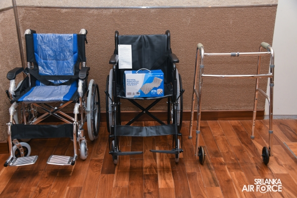 SLAF SEVA VANITHA UNIT DONATES MOBILITY AIDS TO SUPPORT SLAF PERSONNEL