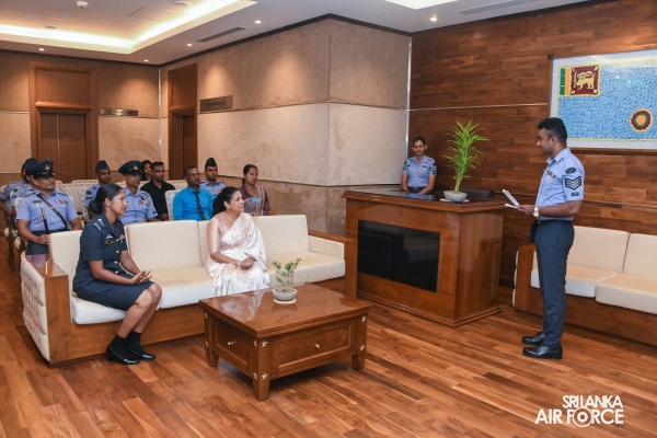 SLAF SEVA VANITHA UNIT DONATES MOBILITY AIDS TO SUPPORT SLAF PERSONNEL