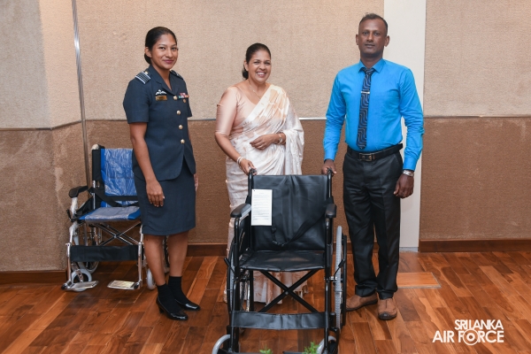 SLAF SEVA VANITHA UNIT DONATES MOBILITY AIDS TO SUPPORT SLAF PERSONNEL