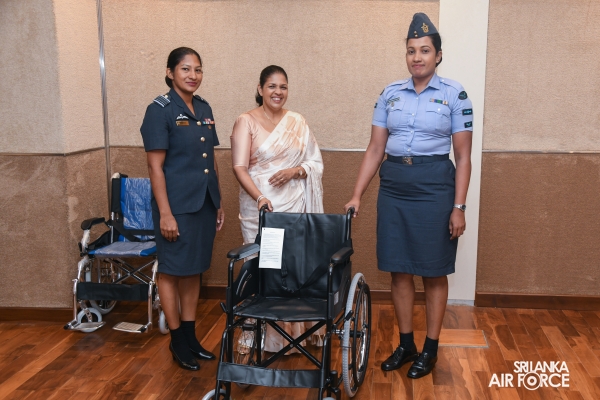 SLAF SEVA VANITHA UNIT DONATES MOBILITY AIDS TO SUPPORT SLAF PERSONNEL
