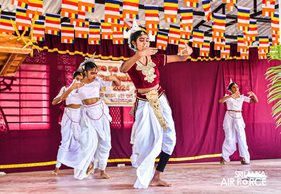 SLAF SEVA VANITHA UNIT SUPPORTS DESERVED STUDENTS OF SIRI SADAHAM PUBUDU DHAMMA SCHOOL IN DIMBULAGALA