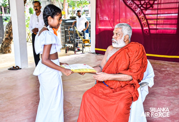 SLAF SEVA VANITHA UNIT SUPPORTS DESERVED STUDENTS OF SIRI SADAHAM PUBUDU DHAMMA SCHOOL IN DIMBULAGALA