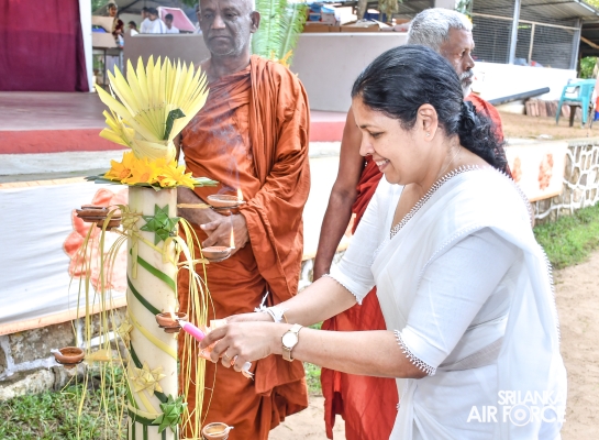 SLAF SEVA VANITHA UNIT SUPPORTS DESERVED STUDENTS OF SIRI SADAHAM PUBUDU DHAMMA SCHOOL IN DIMBULAGALA