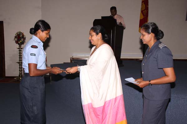 ගුවන් හමුදා සේවා වනිතා මහා සභා රැස්වීම සාර්ථකව පසුගියදා නිමවේ