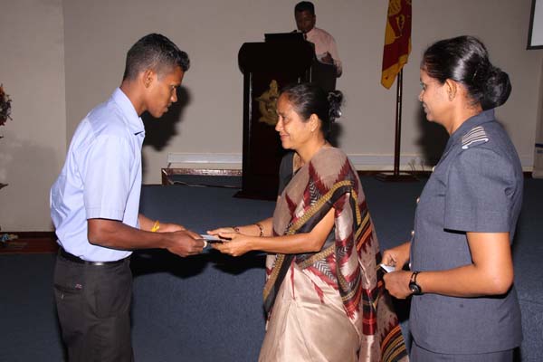 ගුවන් හමුදා සේවා වනිතා මහා සභා රැස්වීම සාර්ථකව පසුගියදා නිමවේ