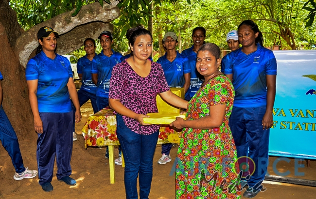 Seva Vanitha Unit of Ampara Makes Donation