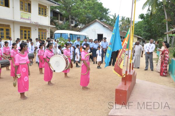 ගුවන් හමුදා සේවා වනිතා ඒකකය ලෝක ලමා දිනය සමරයි