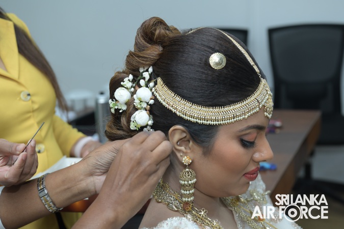 RENOWNED BEAUTICIAN CHANDANI BANDARA CONDUCTS SPECIAL BRIDAL STYLING WORKSHOP FOR SLAF BEAUTICIANS
