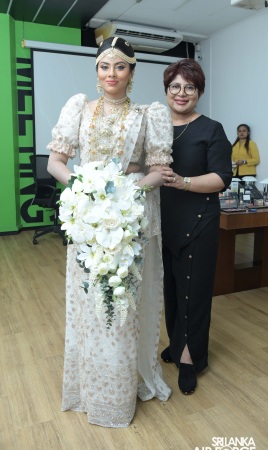 RENOWNED BEAUTICIAN CHANDANI BANDARA CONDUCTS SPECIAL BRIDAL STYLING WORKSHOP FOR SLAF BEAUTICIANS