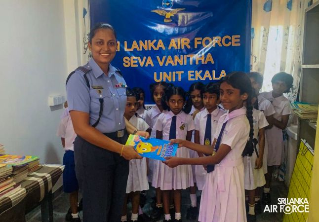 SEVA VANITHA UNIT OF SLAF TRADE TRAINING SCHOOL EKALA CONDUCTS BOOK DONATION PROGRAMME