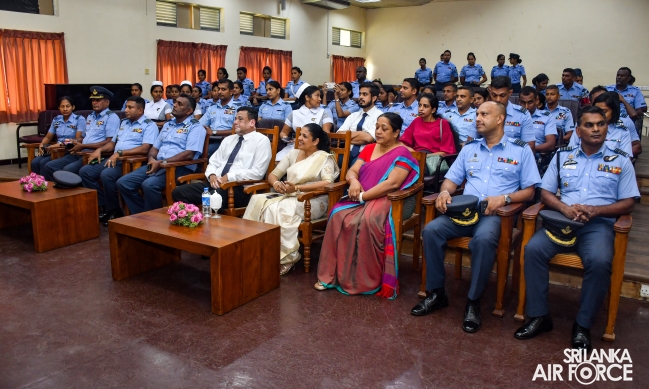 SEVA VANITHA UNIT OF SLAF BASE RATMALANA DONATES ESSENTIAL SUPPLIES TO APEKSHA HOSPITAL