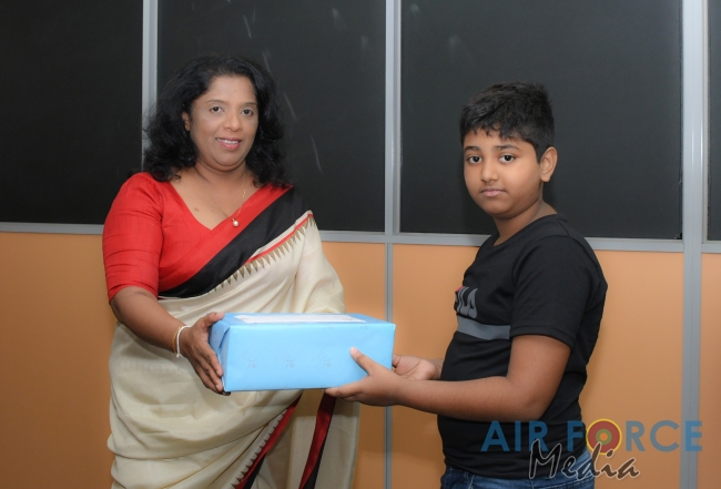 DONATION OF GIFT PACKS BY SLAF SEVA VANITHA UNIT