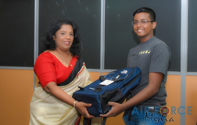 DONATION OF GIFT PACKS BY SLAF SEVA VANITHA UNIT
