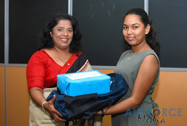DONATION OF GIFT PACKS BY SLAF SEVA VANITHA UNIT