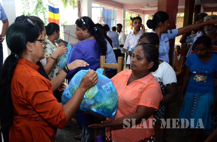 SLAF Seva Vanitha Unit Distributes Flood Relief Goods