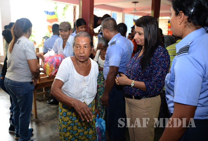 SLAF Seva Vanitha Unit Distributes Flood Relief Goods