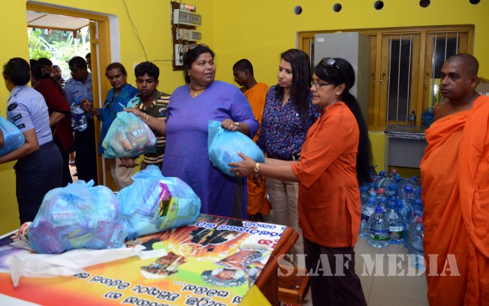 SLAF Seva Vanitha Unit Distributes Flood Relief Goods