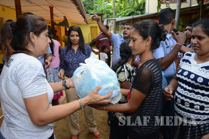SLAF Seva Vanitha Unit Distributes Flood Relief Goods